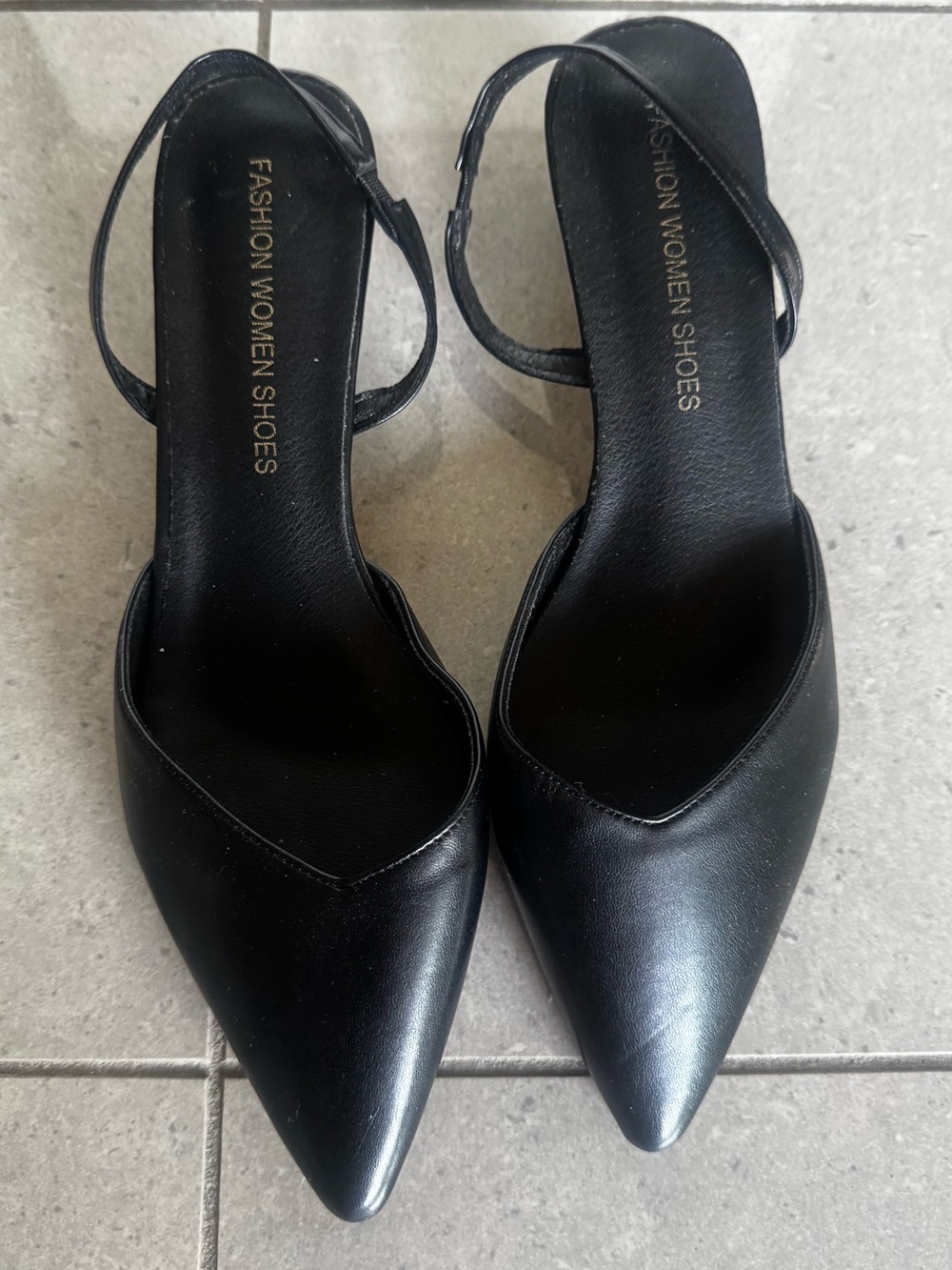 Pointed Black Slingback Flats Size 8